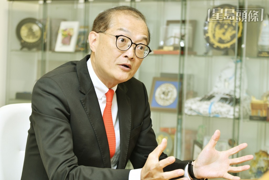 盧寵茂指政府去年加31%煙稅，效果立竿見影，戒煙熱線求助個案急增三、四成。盧江球攝