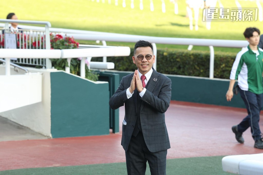 昨天是情人節，也是羅富全六十歲「登六」生日。