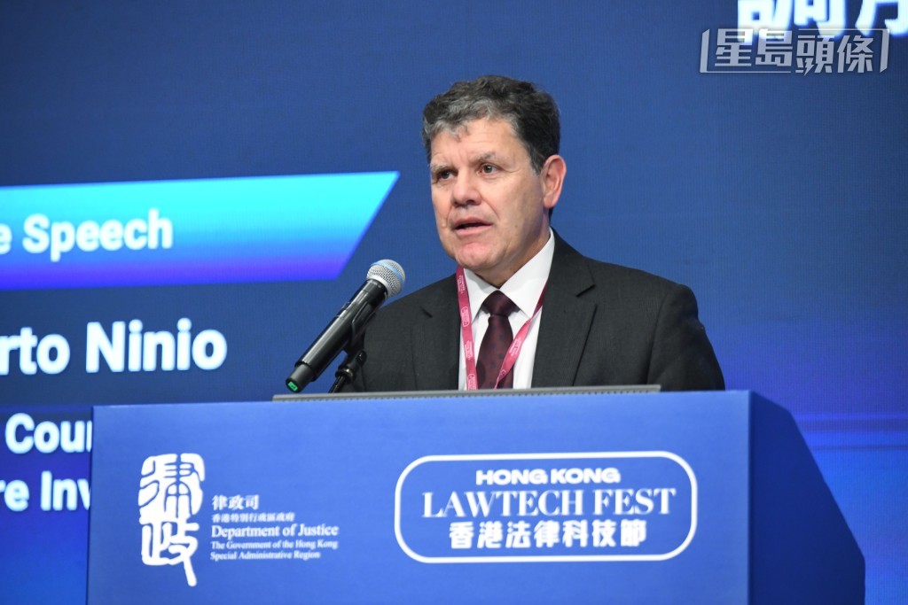 亞洲基礎設施投資銀行總法律顧問倪博圖。