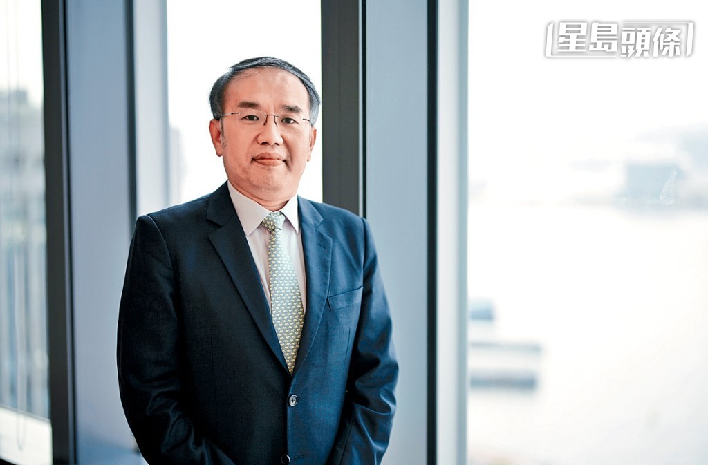 財經事務及庫務局局長許正宇外訪34次,開支507萬港元。資料圖片 財經事務及庫務局局長許正宇外訪34次,開支507萬港元。資料圖片