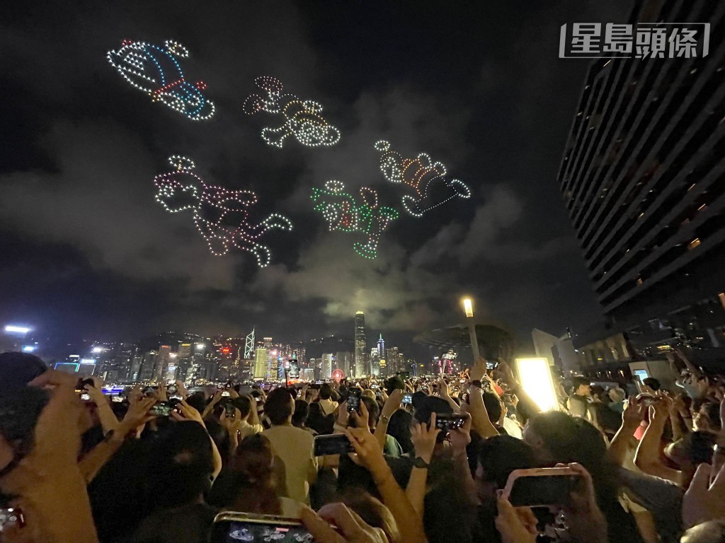第二場多啦A夢無人機匯演7.20晩上於尖東上空上演。資料圖片 第二場多啦A夢無人機匯演7.20晩上於尖東上空上演。資料圖片