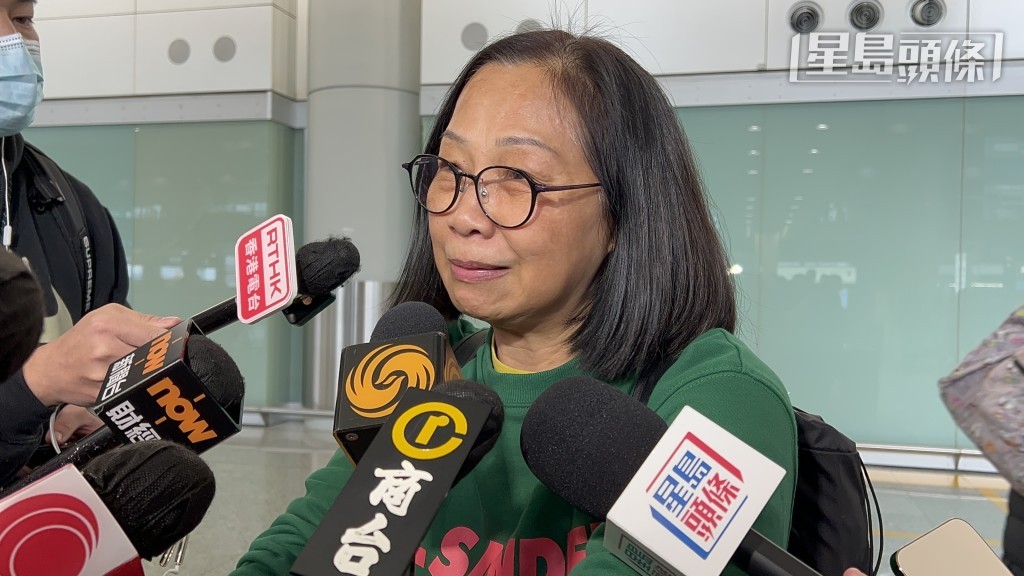 返港旅客凌女士指一度擔心未能上機回港。蔡楚輝攝 返港旅客凌女士指一度擔心未能上機回港。蔡楚輝攝