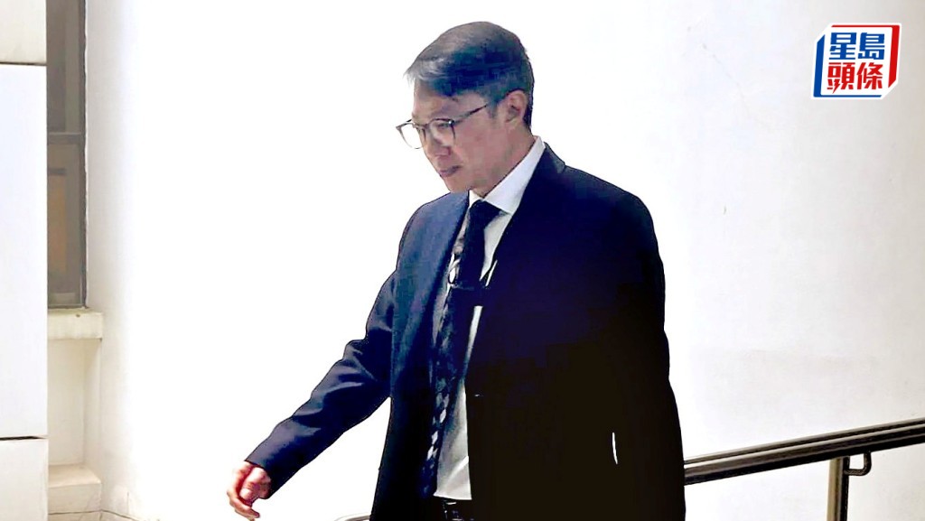 指紋專家、警署警長陳毓曄供稱，現場掌紋與被告右掌脗合。王仁昌攝