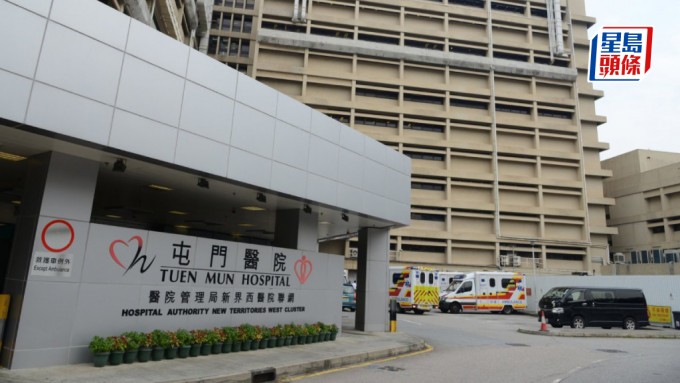 受傷女子送往屯門醫院治理。