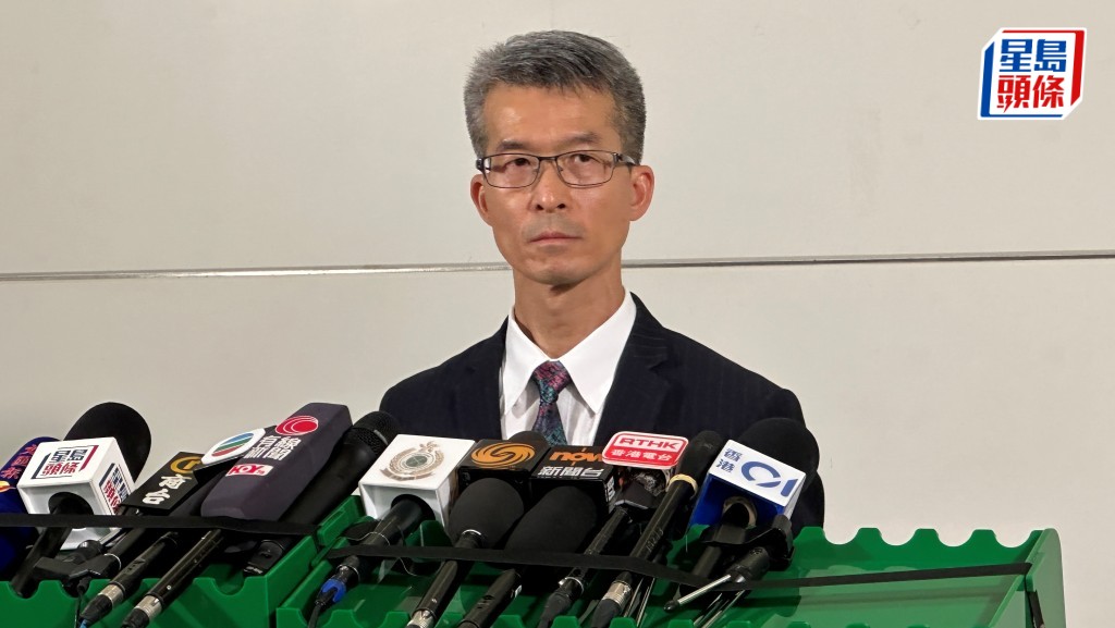 海關拘捕供應商男董事及女股東商涉嫌供應附有虛假商品說明的產品。劉漢權攝