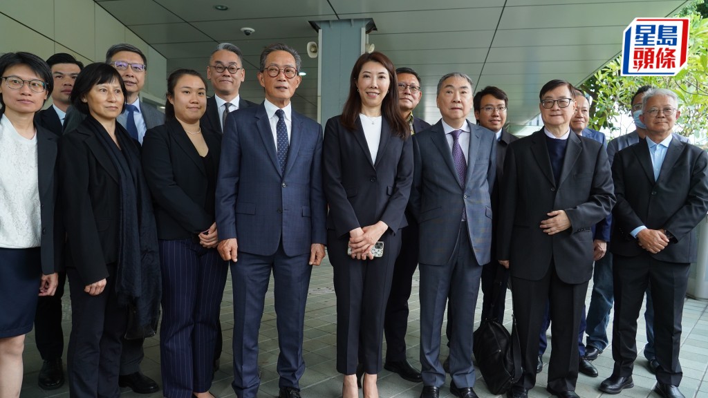立法會選舉.法律界︱律師李頴彰參選 兩戰區議會失利 黃繼兒現身撐場