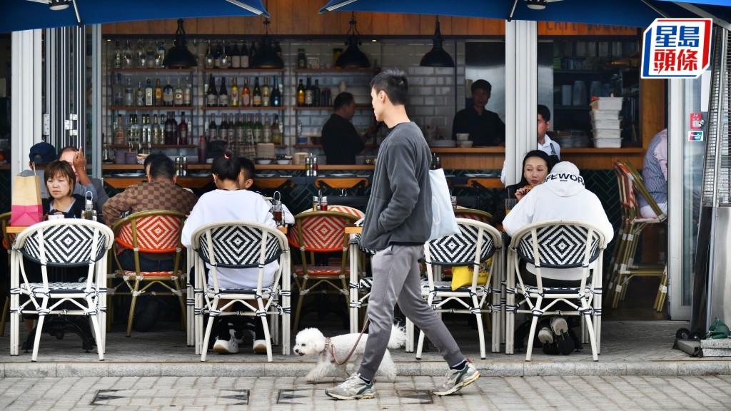 狗隻入食肆︱食環署 : 5.18開始接受食肆申請  料7月內容許狗隻進入