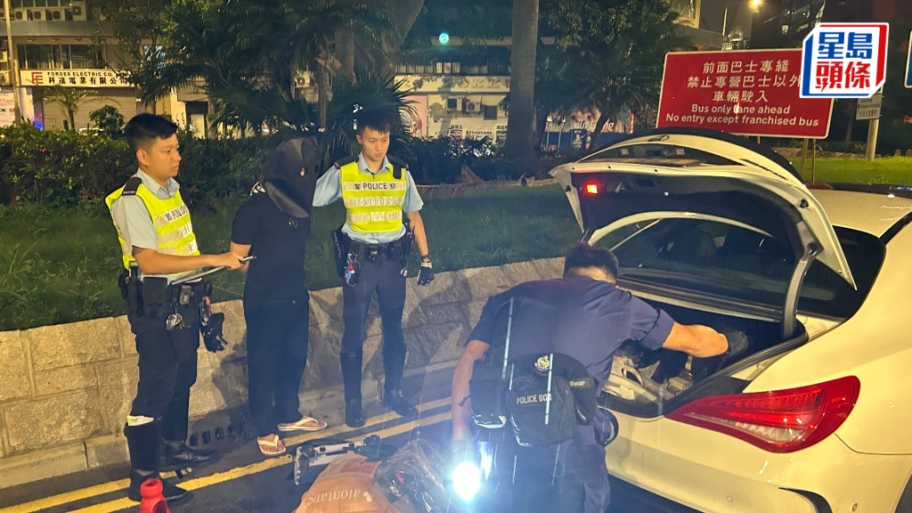 1歲男司機進行快速口腔液測試，結果對可卡因呈陽性反應，隨即以涉嫌「毒後駕駛」將他拘捕。蔡楚輝攝