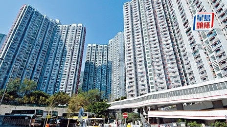 竹園北邨桃園樓有住戶晾衣物意外墮樓。資料圖片