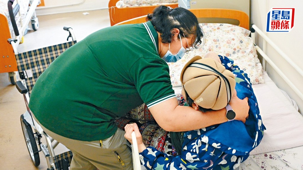 輸入外勞|勞福局:截至3月底已向院舍批8300護理員配額 包括續約人士。資料圖片