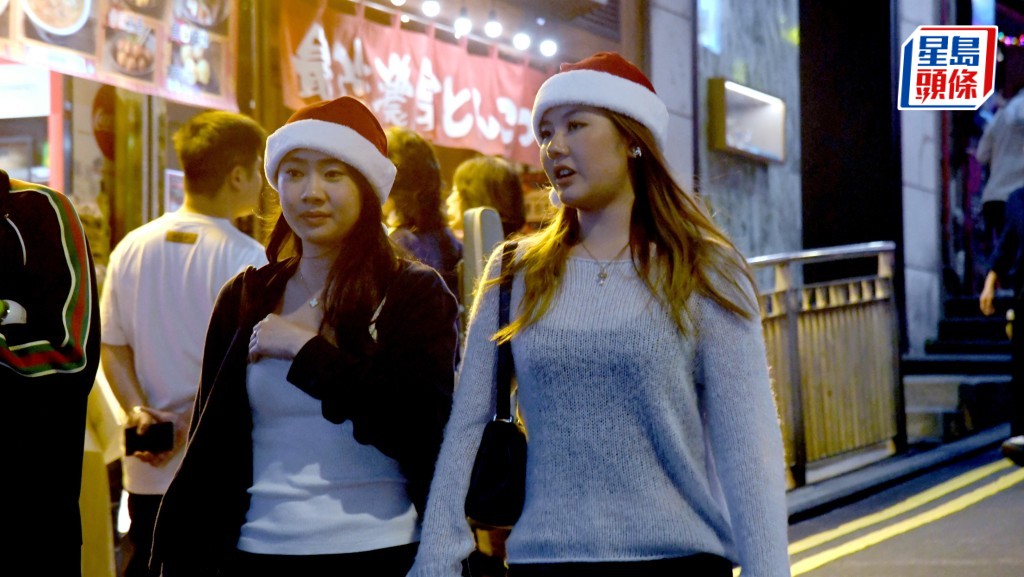 蘭桂坊入夜後人流增