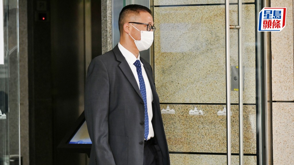 警司梁嘉文（圖）涉收賄100萬元洩調查資料及頂包，聯同女友劉慧妍與弟弟梁嘉慶准保釋候訊。盧江球攝