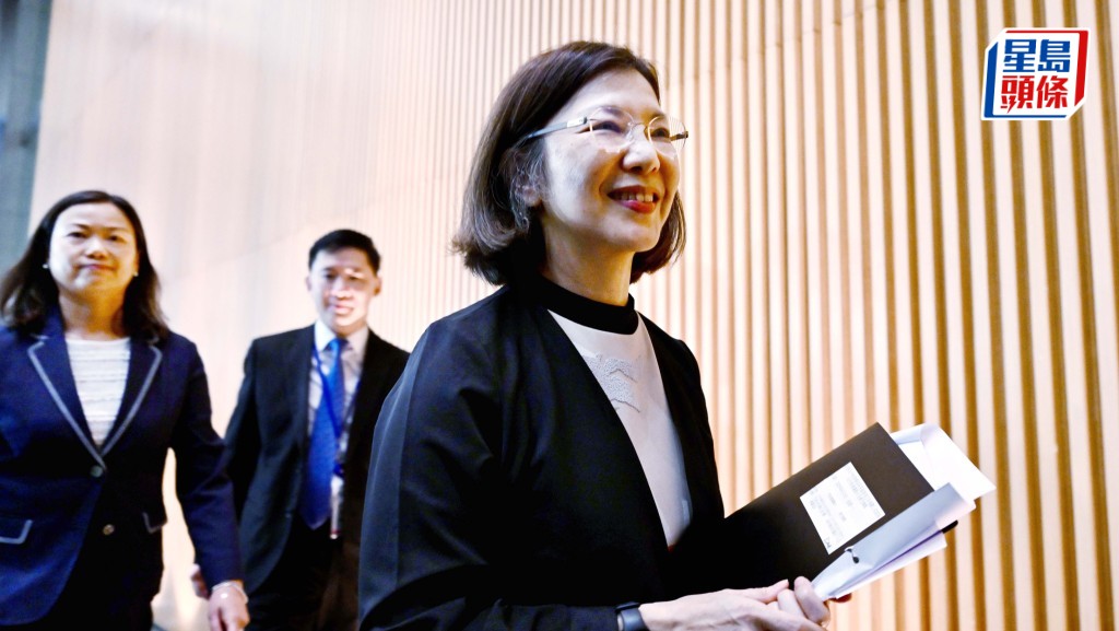 謝小華指，五年規劃的最終目標是要提升人民福祉，呼籲市民踴躍表達意見。