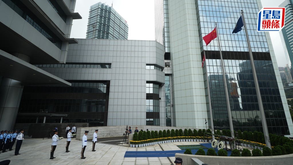 警隊紀念日悼殉職警 。劉駿軒攝