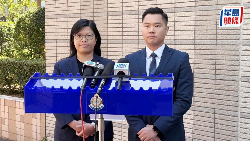 高級督察申文燕及李泳鋒。黃巧兒攝