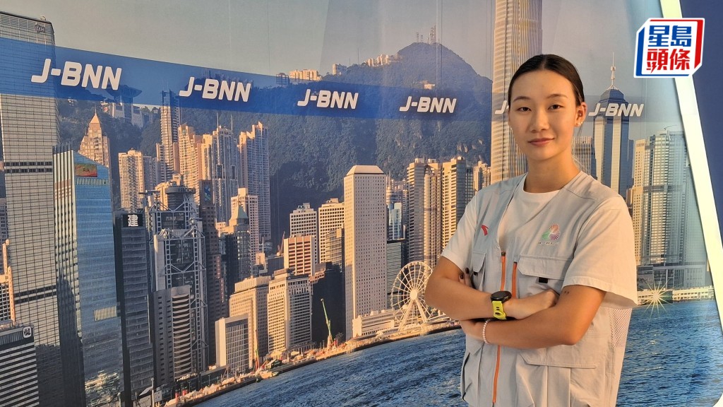 浸大學生傅容以實習記者身份參與今屆全運會，她期望通過採訪，講述更多運動員的故事。　歐文瀚攝