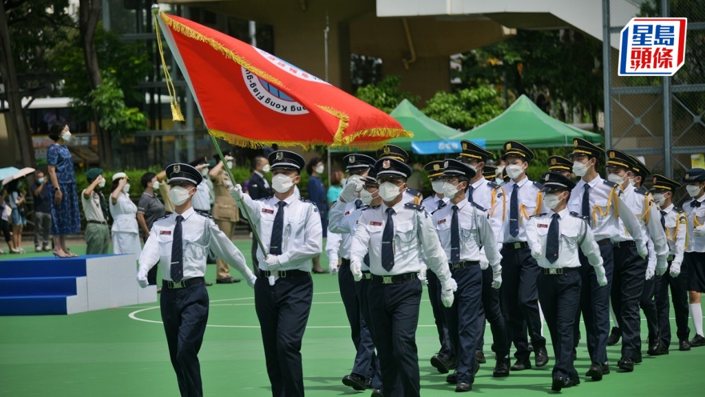 鄧炳強指紀律部隊青少年制服團隊活躍會員上升四分一。資料圖片