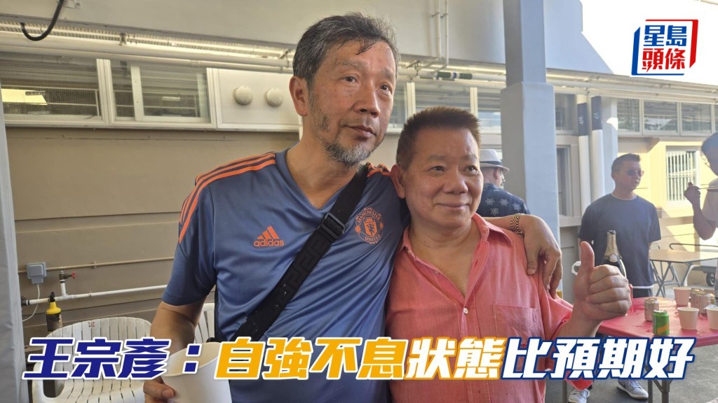 王宗彥(左) 分享「自強不息」在韓國的近況時表示，馬兒晨課出腳理想，狀態比預期好。