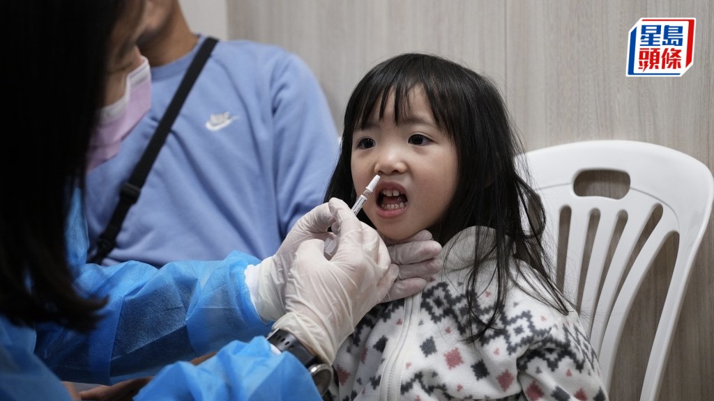 專家倡增購噴鼻式疫苗  衞生署 : 學校少選用棄置率逾兩成。資料圖片