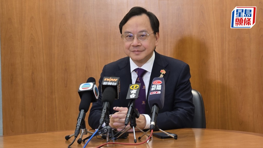 卢煜明感谢父母支持他走一条与普通医生不同的道路。高俊谦摄