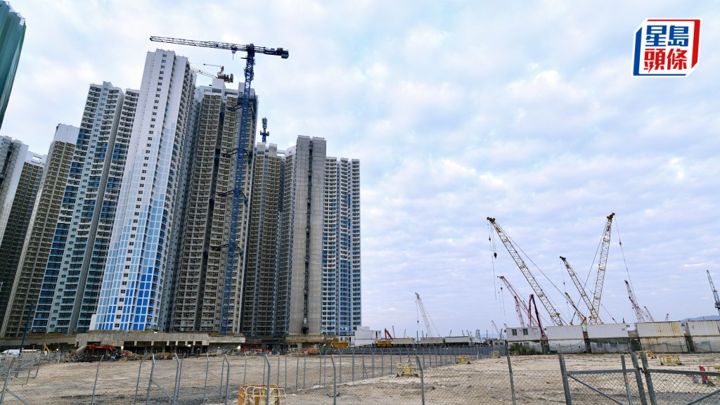 民建聯立法會議員陳克勤今日（17日）在立法會大會提出「檢視工務工程優先次序，確保重點項目提速提效」的無法律效力的議員議案。資料圖片