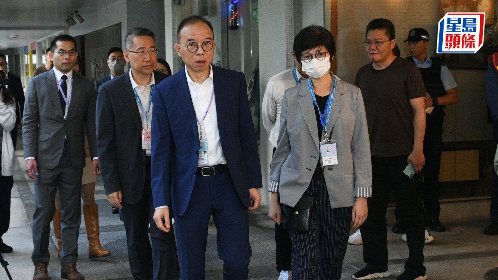 曾國衞到位於東區少年警訊會所的票站投票。盧江球攝