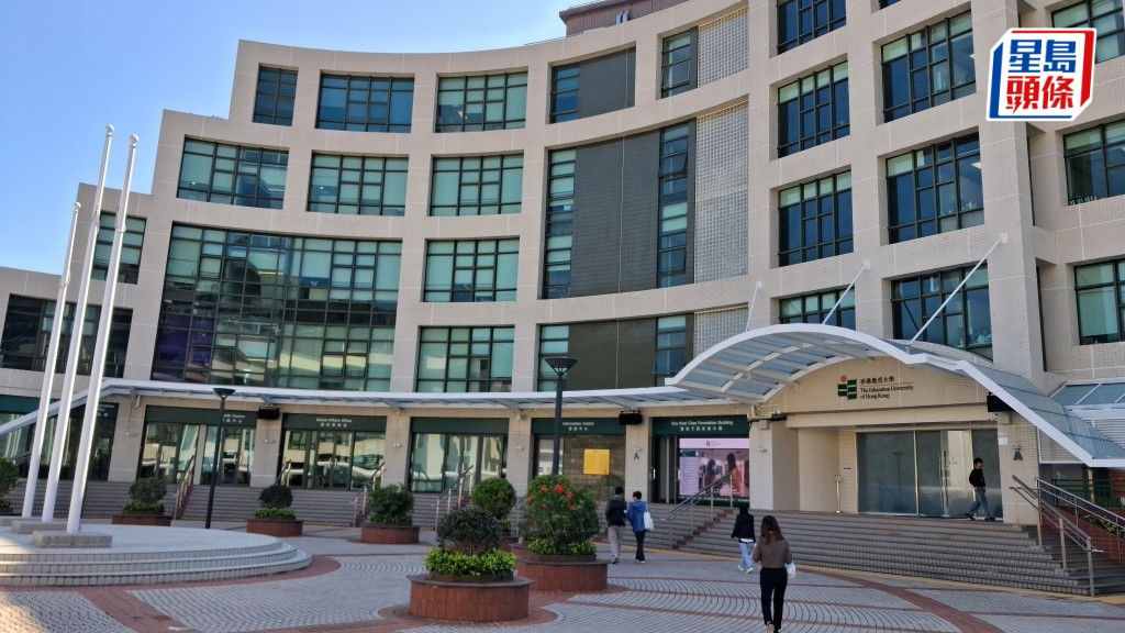 現時教師教學與行政工作繁重，公餘進修不易。資料圖片