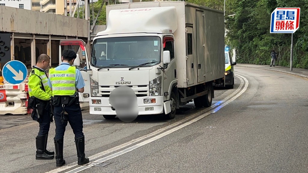 警員到場調查。蔡楚輝攝