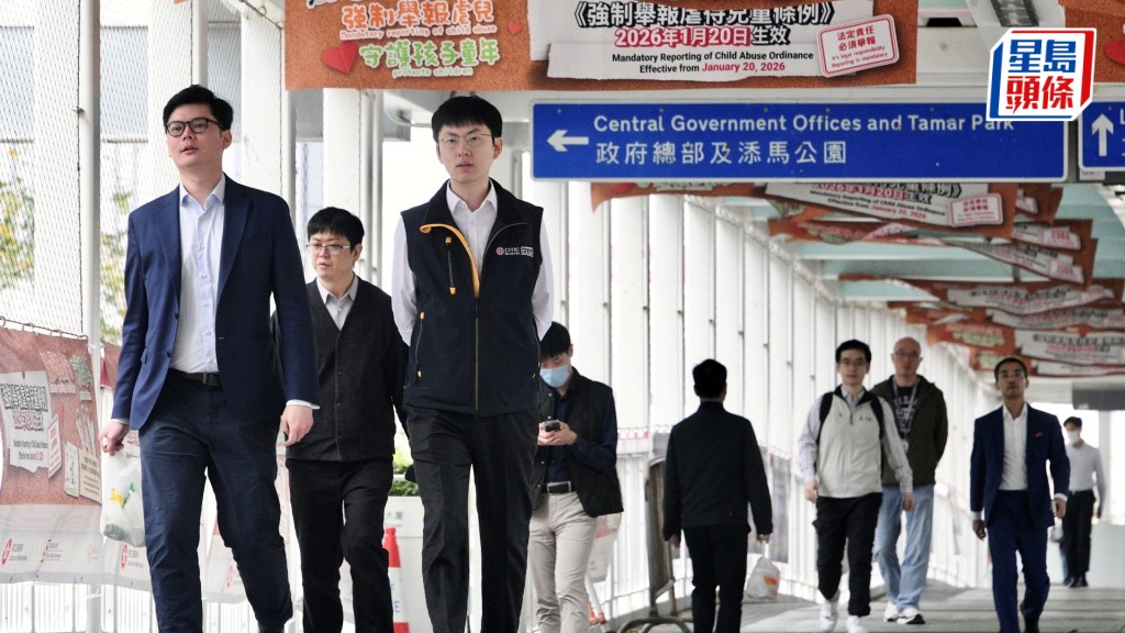 至本月1日，公务员整体编制减至约18万8千个职位。资料图片