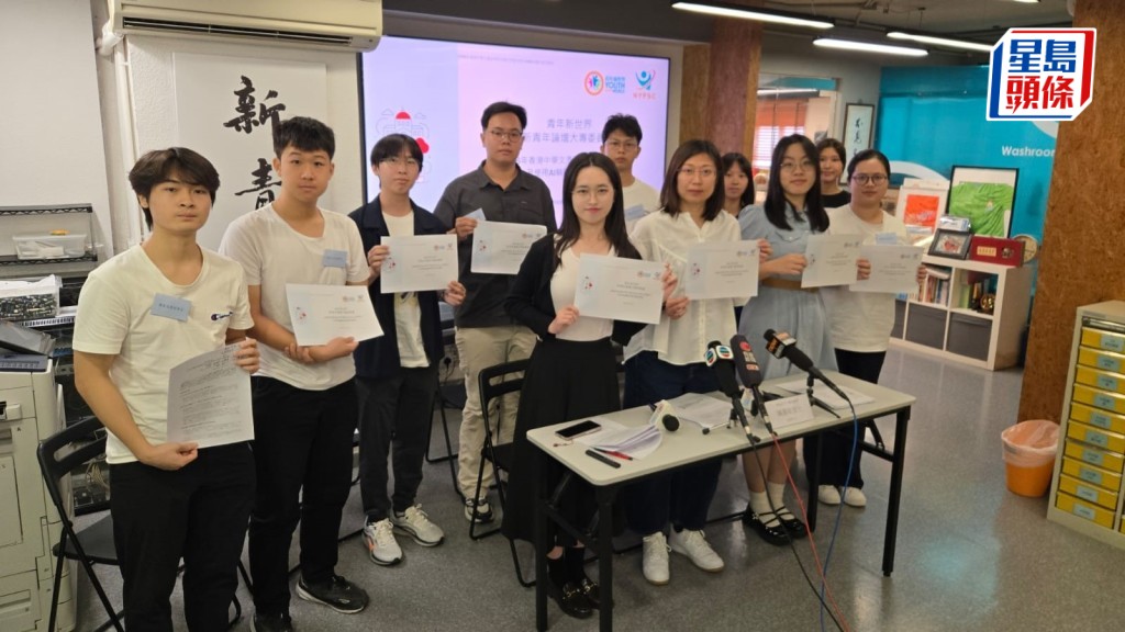 在人工智能浪潮下，七成受访考生避免容易被AI取代的学科。高俊谦摄