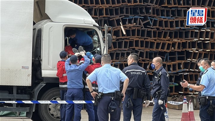 司機暈倒車內死亡。劉漢權攝