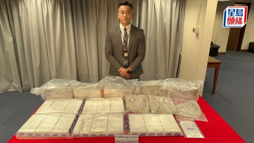 深水埗警方检获超过15公斤的怀疑可卡因，市值约1,300万元。杨伟亨摄