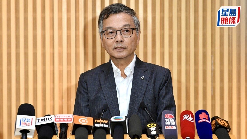 宏福苑五級火｜林正財 : 已聯絡130位死者家屬  提供三層支援助他們度過哀傷期。劉駿軒攝