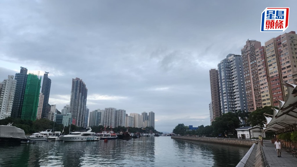 黎志伟摄