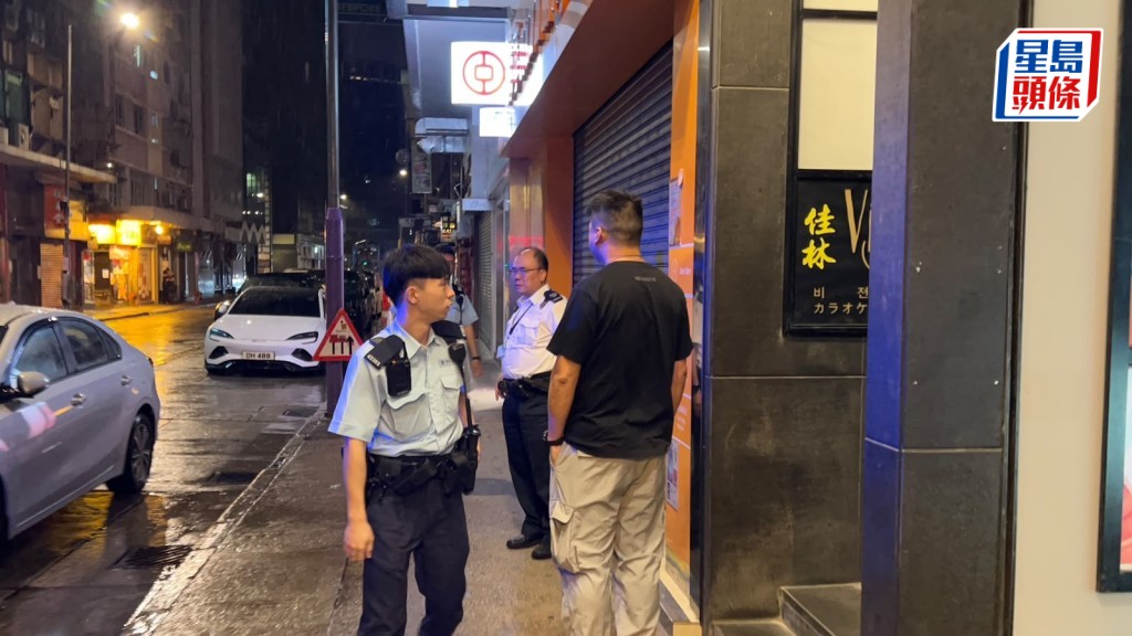尖沙咀楼上酒吧男子遭10多人围殴 昏迷送院抢救。蔡楚辉摄