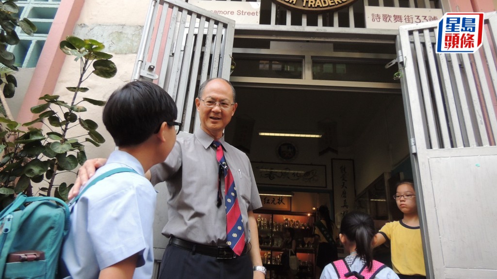 人稱「校長爸爸」的鮮魚行學校前任校長梁紀昌表示，如校方有決心，可利用善款辦私營小一。資料圖片