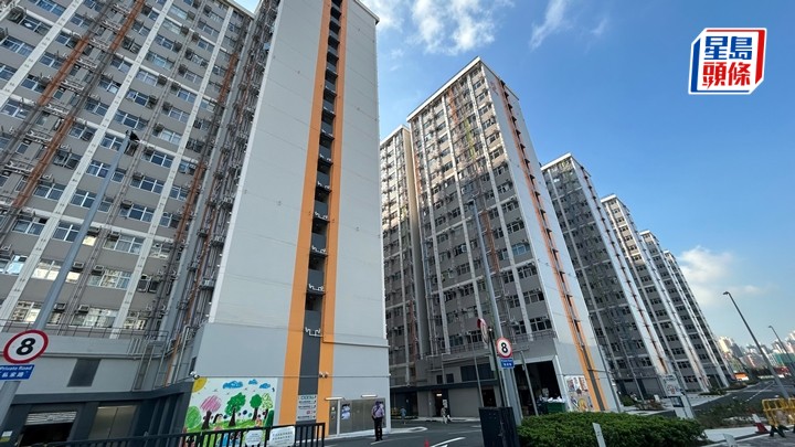 启德简约公屋2岁女婴晕倒送院。蔡楚辉摄
