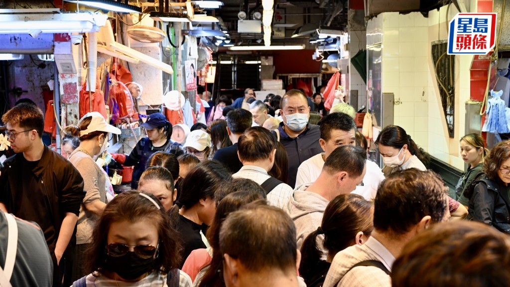 冬至前夕｜街市人头涌涌  市民提早买餸准备做节  避开正日免挨贵价