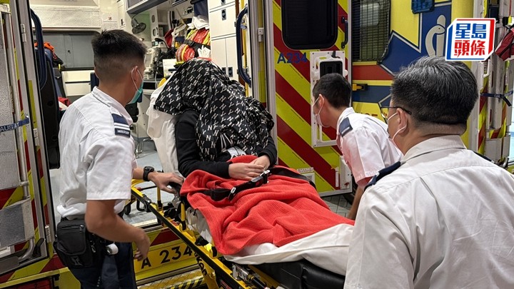 女事主受傷由救護車送院。梁國峰攝