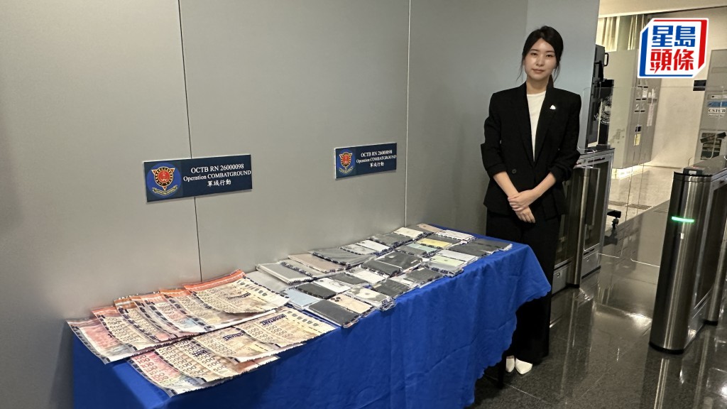 黑幫電騙集團扮財仔追數 警拘13男女 疑犯試圖湮滅證據事敗