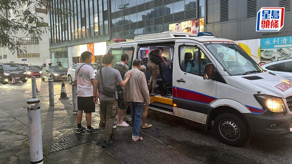 警沙田打擊街頭聚賭 3日內拘12男。