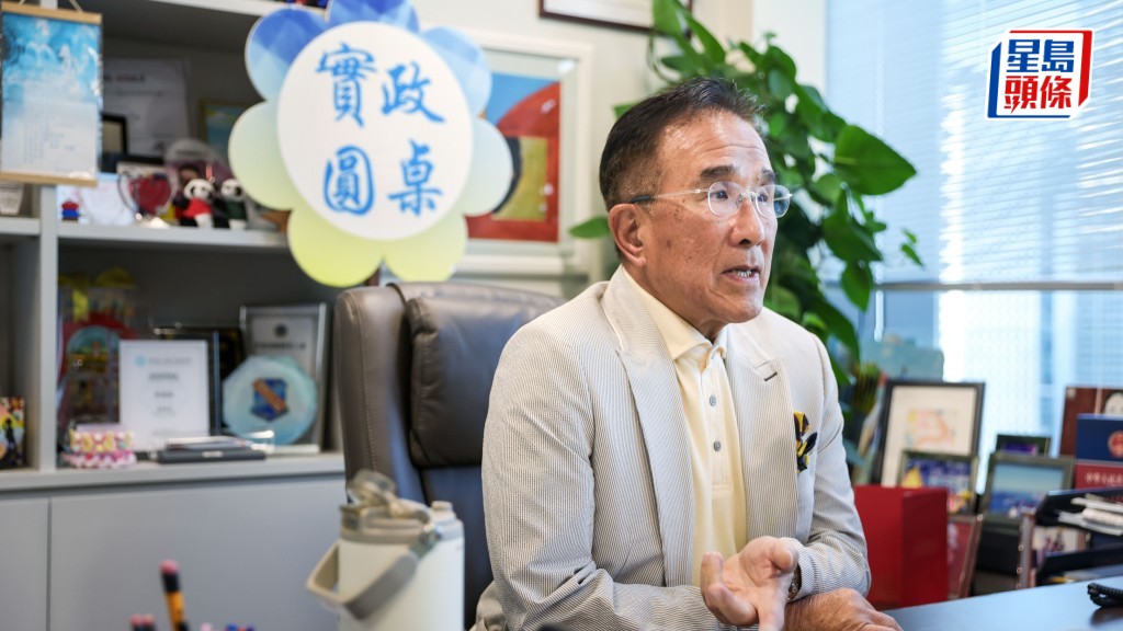 網約車︱考慮「一車一司機」 田北辰：可能1.4萬個牌先夠 要求每半年檢討發牌量