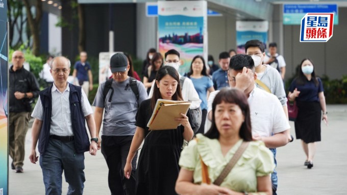 公务员薪酬调整︱杨何蓓茵 : 稍后邀职方提出加薪要求  冀6月交行会决定。资料图片