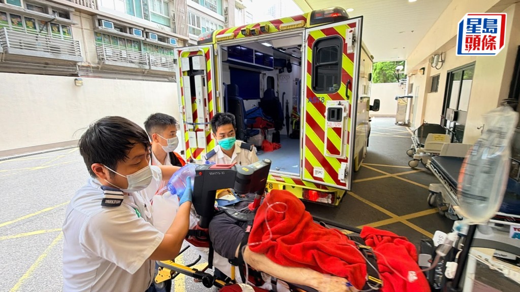 跳橋男事主昏迷送院。梁國峰攝