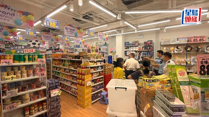 彩雲商場「日本城」遭賊人爆竊。梁國峰攝