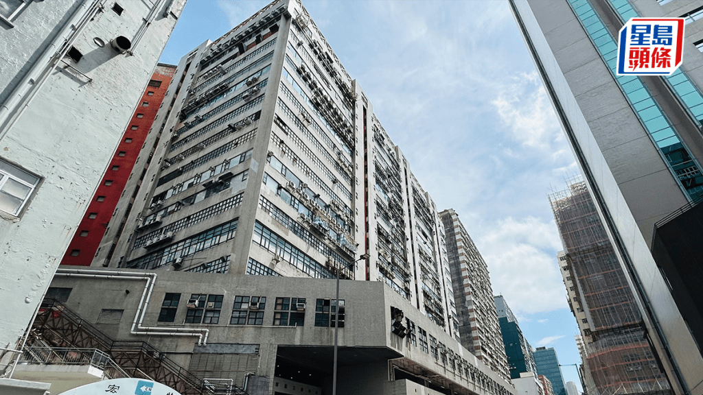 葵涌宏達工業中心銀主盤480萬售 呎價2170元創今年新低