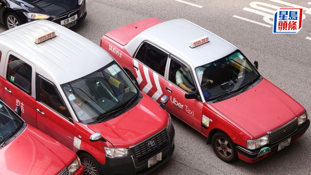 政府規管網約車框架出爐，要求網約車平台、車輛和司機都必須獲得牌照，以確保網約車的服務質素和安全。資料圖片