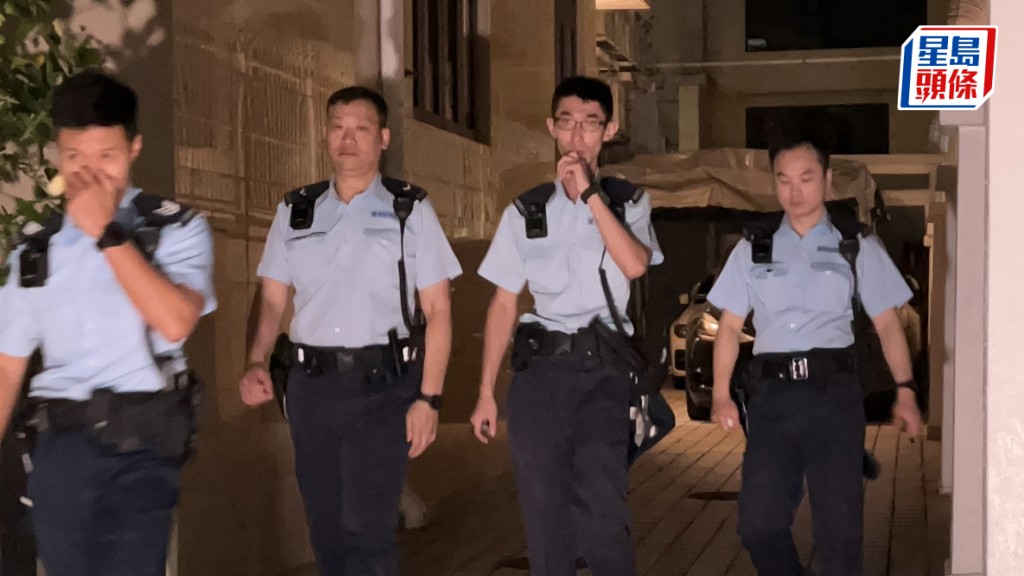 警员接报到场调查案件。蔡楚辉摄