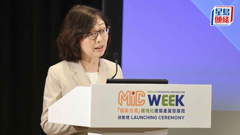 甯漢豪指政府工務工程今年稍後將加入新要求,組裝合成法製造商須先獲認可證書,以簡化審批兼確保質素。何君健攝