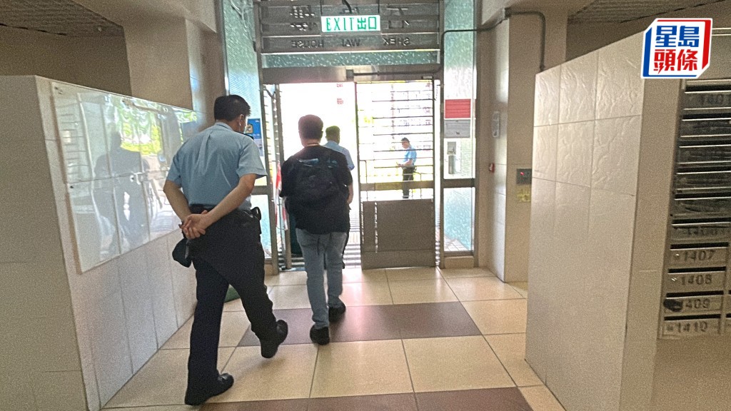 警員登樓調查。林思明攝